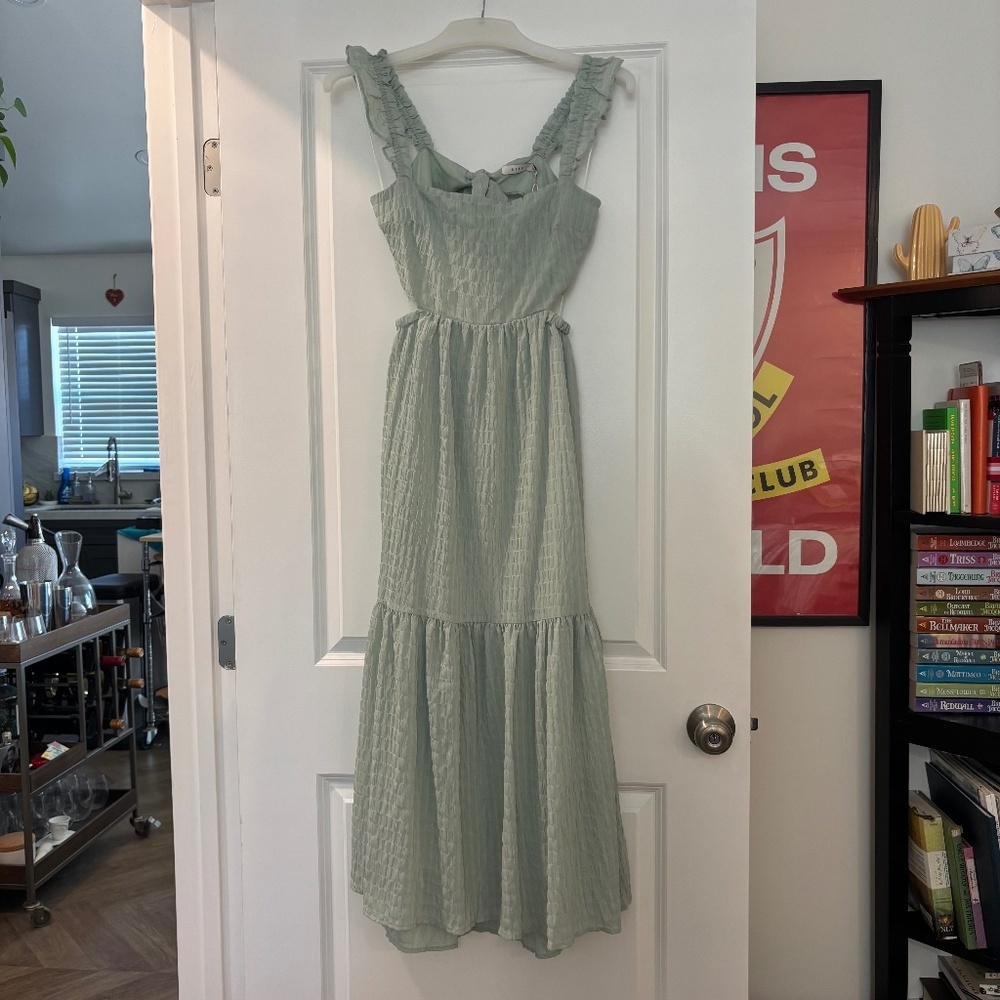 NWT Lush Dreamiest Darling Mint Smocked Tie-Back Tiered Midi Dress - Picture 3 of 12